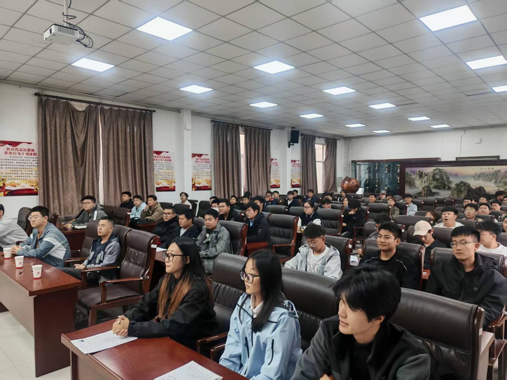 pg娱乐电子游戏官网入口召开内蒙古多金矿业集团股份有限公司现场宣讲会